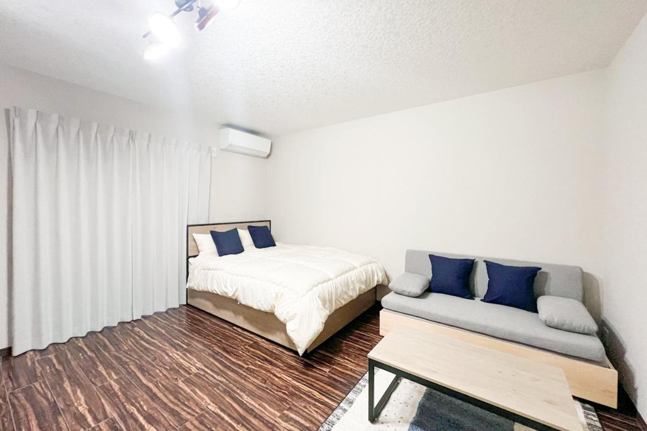Apartment House Sinkan Ōsaka