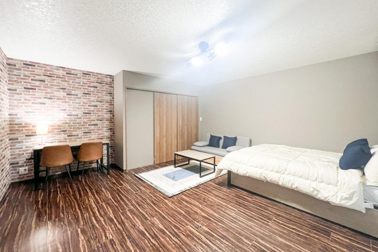 Apartment House Sinkan Ōsaka